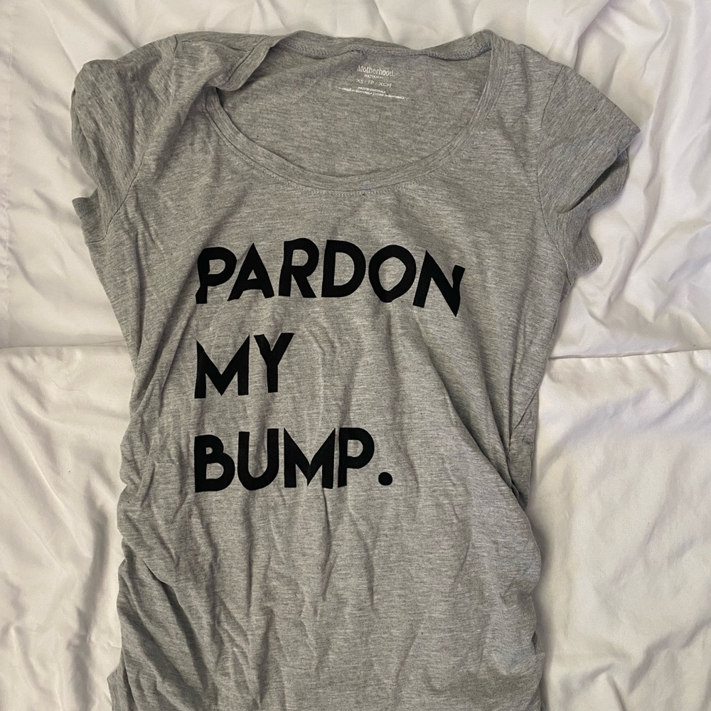 Cute XS Maternity T-Shirt — Worn Once